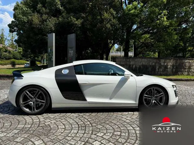 Audi R8 4.2 FSI 4WD 2012 — photo 1 sur 8