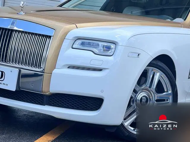 Rolls-Royce Ghost 6.6 2015 — photo 1 sur 8