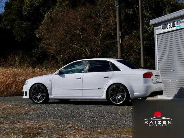 Audi RS4 4.2 4WD 2006 — photo 1 sur 8