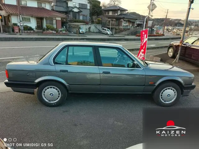 BMW 3 Series 320i 1991 — photo 1 sur 8