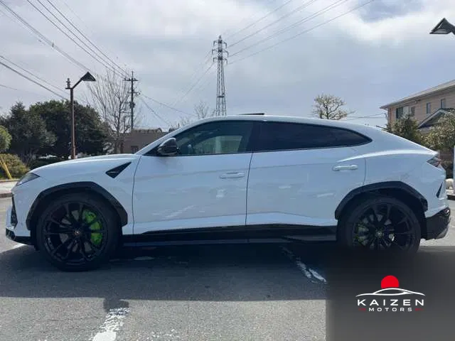 Lamborghini Urus 4.0 4WD 2023 — photo 1 sur 8