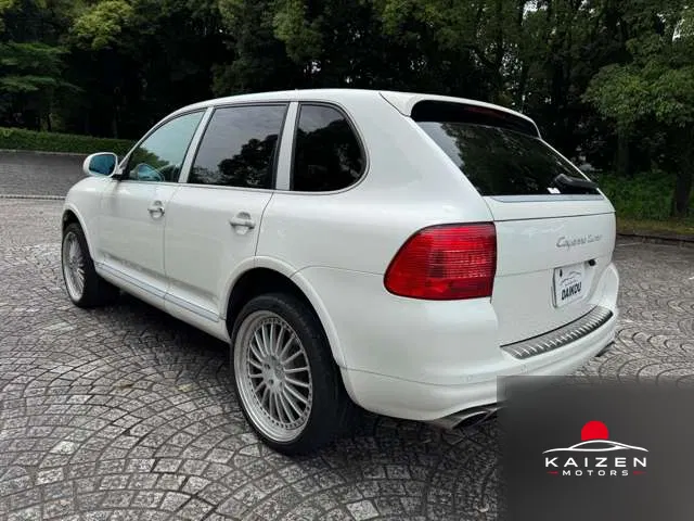 Porsche Cayenne Turbo 4WD 2004 — photo 1 sur 8