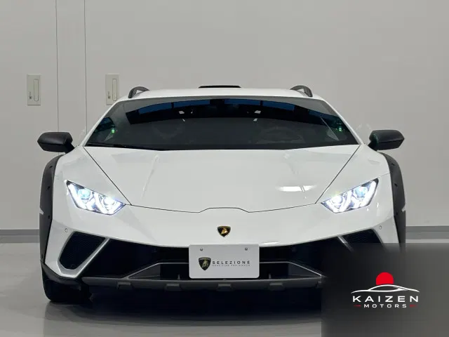 Lamborghini Huracán Sterrato (LDF) 4WD Bianco Monocerus( White ) 2024 — photo 1 sur 8