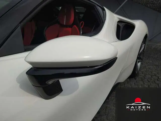 Ferrari SF90 Stradale F1 DCT E4WD 2022 — photo 1 sur 8