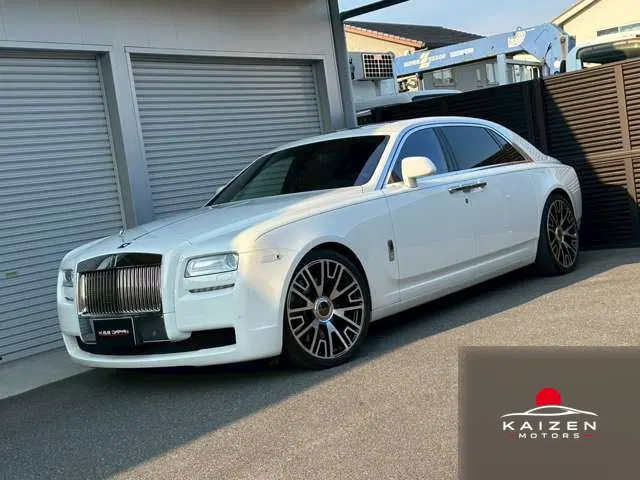 Rolls-Royce Ghost EWB 2013 — photo 1 sur 8