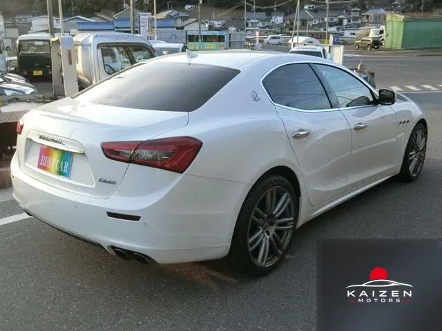 Maserati Ghibli S 2014 — photo 1 sur 8