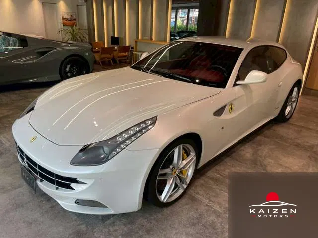 Ferrari FF F1 DCT 4WD 2012 — photo 1 sur 8