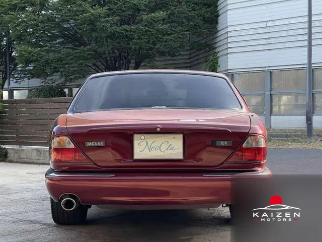 Jaguar XJ XJR 4.0 V8 1999 — photo 1 sur 8