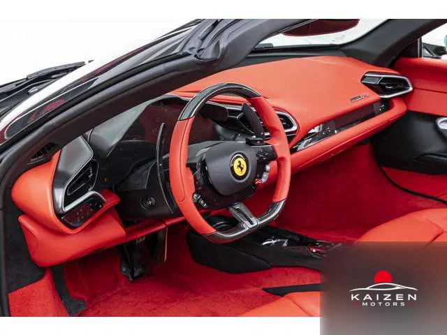 Ferrari 296GTS F1 DCT Bianco Italia Rosso 2025 — photo 1 sur 8