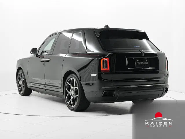 Rolls-Royce Black Badge Cullinan 6.75 4WD Black Badge Cullinan 2019 — photo 1 sur 8