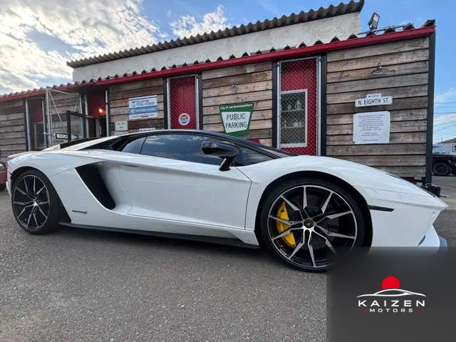 Lamborghini Aventador S 4WD Bianco Isi 2018 — photo 1 sur 8