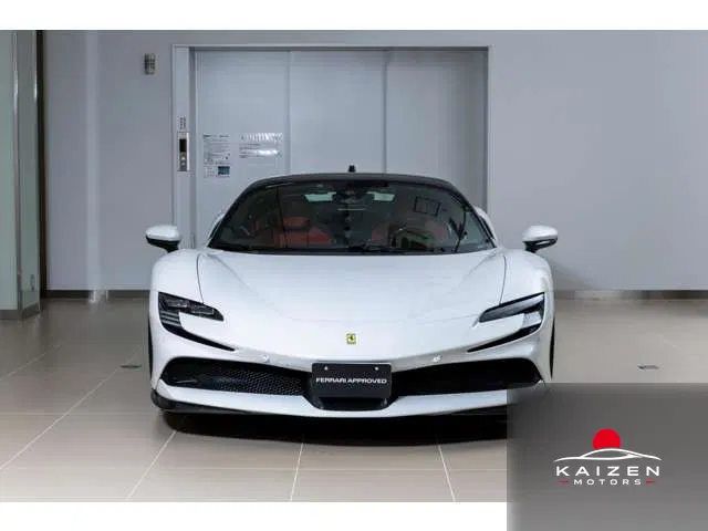 Ferrari SF90 Stradale F1 DCT E4WD Bianco Cervino AsettoFiorano Pack 2022 — photo 1 sur 8