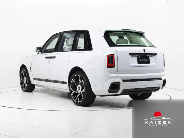Rolls-Royce Black Badge Cullinan 6.75 4WD Black Badge Cullinan Series2 2025 importée par Kaizen Motors