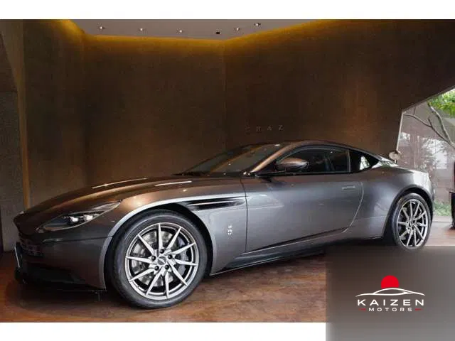 Aston Martin DB11 5.2 2017 — photo 1 sur 8