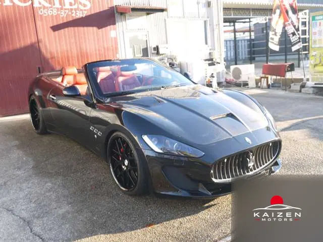 Maserati GranCabrio 4.7 2011 — photo 1 sur 8
