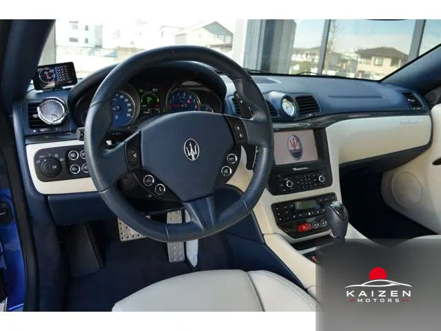 Maserati GranCabrio Sport 2016 — photo 1 sur 8