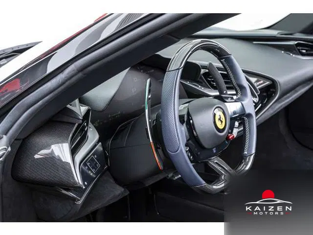 Ferrari SF90 Spider F1 DCT E4WD Blu Elettrico Blu 2023 — photo 1 sur 8