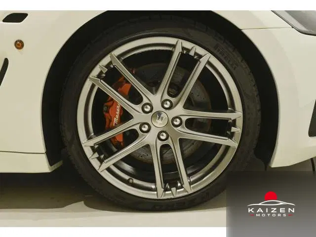 Maserati GranTurismo MC Carbon Pack 2019 — photo 1 sur 8