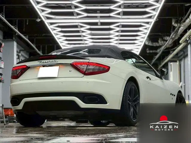 Maserati GranCabrio Sport 2016 — photo 1 sur 8
