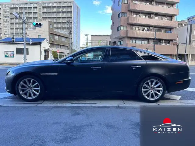 Jaguar XJ XJ Premium Luxury 2018 — photo 1 sur 8