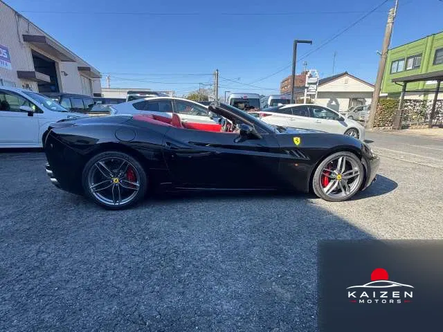 Ferrari California F1 DCT F1 DCT 2011 — photo 1 sur 8