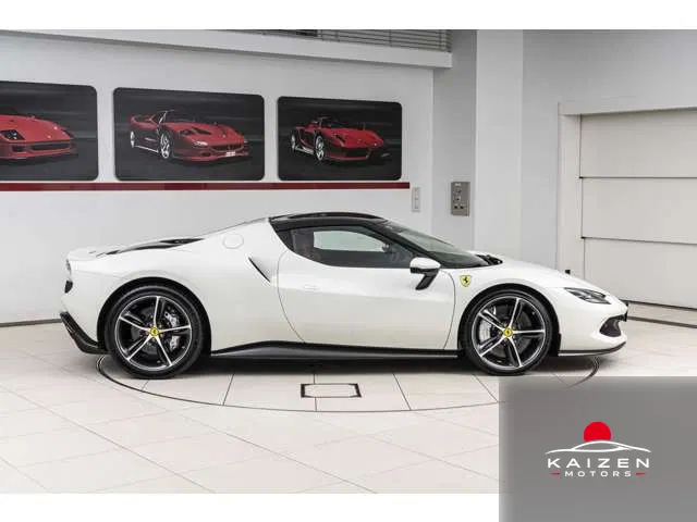 Ferrari 296GTB F1 DCT Bianco Avus 2024 — photo 1 sur 8