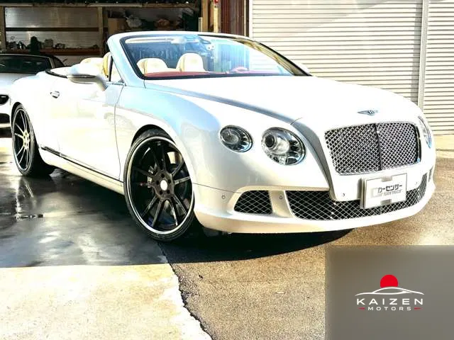 Bentley Continental GTC 6.0 4WD 2012 — photo 1 sur 8