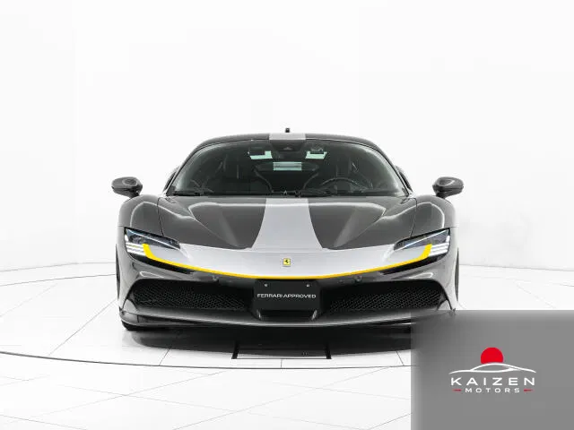 Ferrari SF90 Stradale F1 DCT E4WD Grigio Ferro Met 2021 — photo 1 sur 8