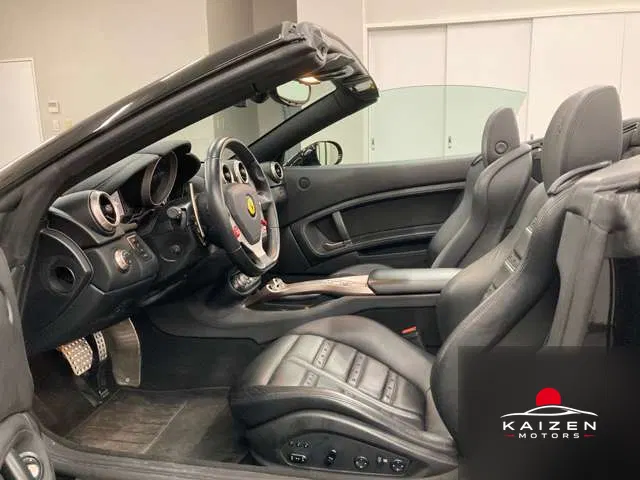 Ferrari California 30 F1 DCT 2013 — photo 1 sur 8