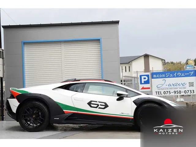 Lamborghini Huracán Sterrato (LDF) 4WD 2024 — photo 1 sur 8