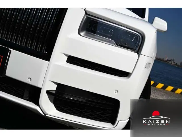 Rolls-Royce Black Badge Cullinan 6.75 4WD 2022 — photo 1 sur 8
