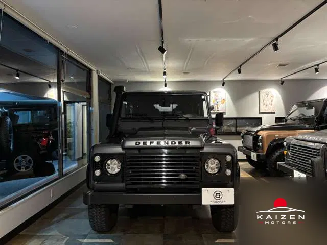 Land Rover Defender 110 2.2 TDCi 2016 importée par Kaizen Motors