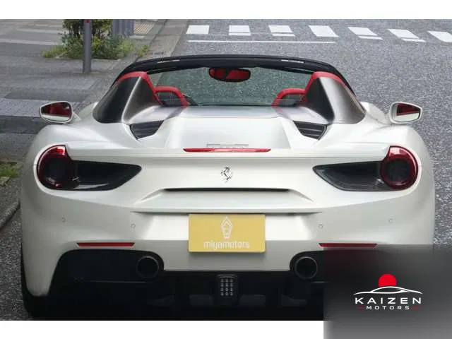 Ferrari 488 Spider F1 DCT 2018 — photo 1 sur 8
