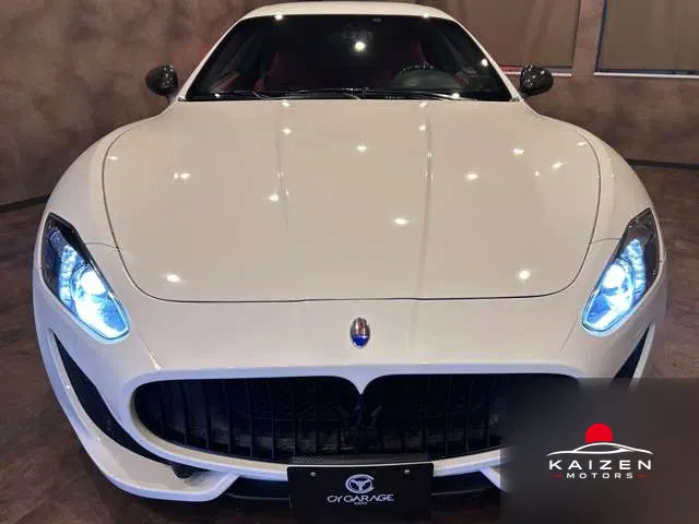 Maserati GranTurismo Sport 2013 — photo 1 sur 8