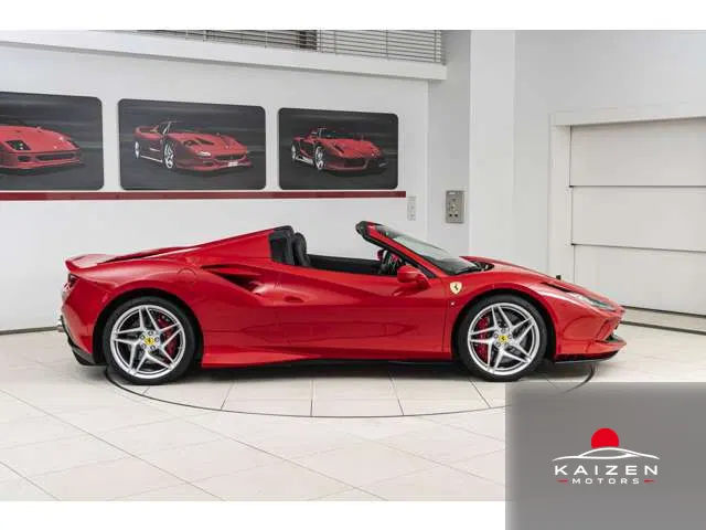 Ferrari F8 Spider F1 DCT Rosso Corsa Nero 2021 — photo 1 sur 8
