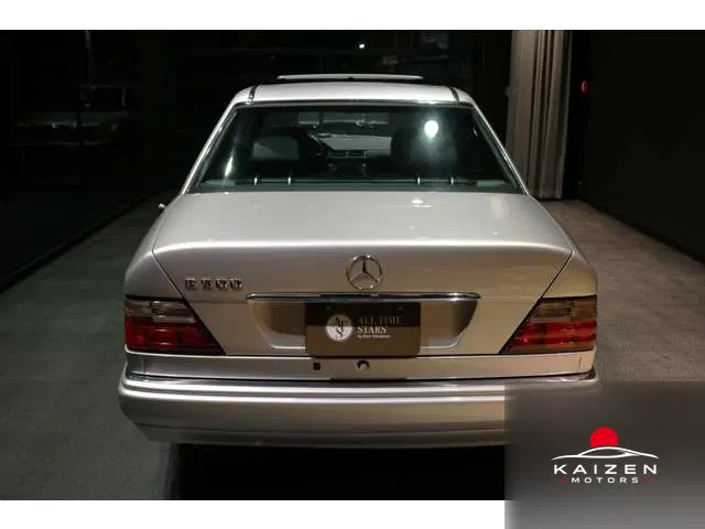 Mercedes-Benz Classe E E500 Limited 1994 — photo 1 sur 8
