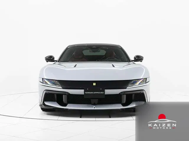 Ferrari 12 Cilindri F1 DCT Bianco Artico 2025 — photo 1 sur 8