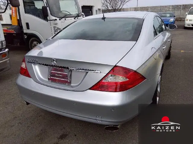 Mercedes-Benz CLS CLS350 2005 — photo 1 sur 2