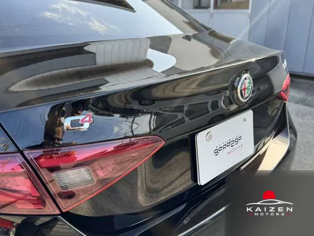 Alfa Romeo Giulia Veloce 4WD 2017 — photo 1 sur 8