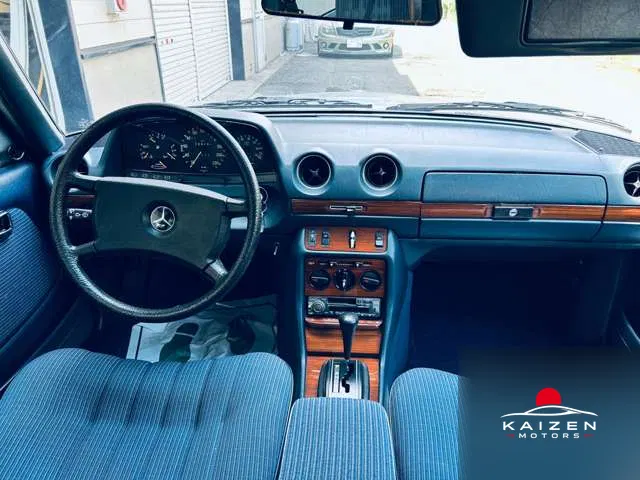 Mercedes-Benz 280E W123 1985 280E 1985 — photo 1 sur 8