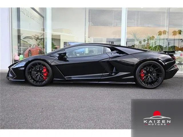 Lamborghini Revuelto 6.5 4WD 2024 — photo 1 sur 8