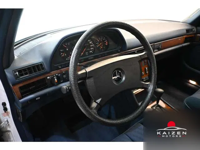 Mercedes-Benz Classe S 300SE 1988 — photo 1 sur 8