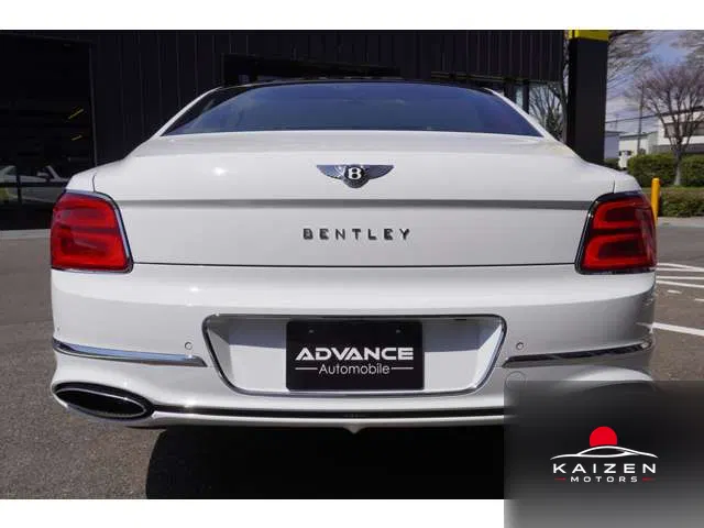 Bentley Flying Spur 6.0 4WD 2021 — photo 1 sur 8