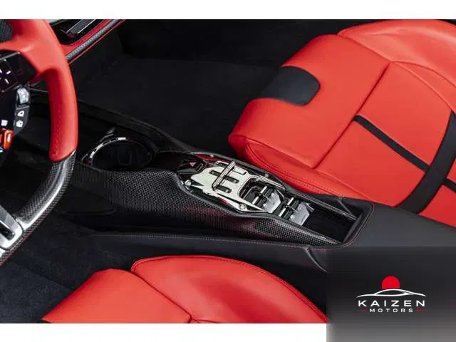 Ferrari SF90 Spider F1 DCT E4WD Rosso 70ANNI Rosso 2023 — photo 1 sur 8