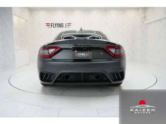 Maserati GranTurismo MC Special Grigio Lava Matte Carbon Pack 2020 — photo 1 sur 8