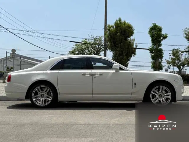 Rolls-Royce Ghost 6.6 2015 — photo 1 sur 8
