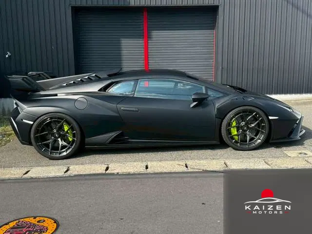Lamborghini Huracán STO (LDF) 2023 — photo 1 sur 8