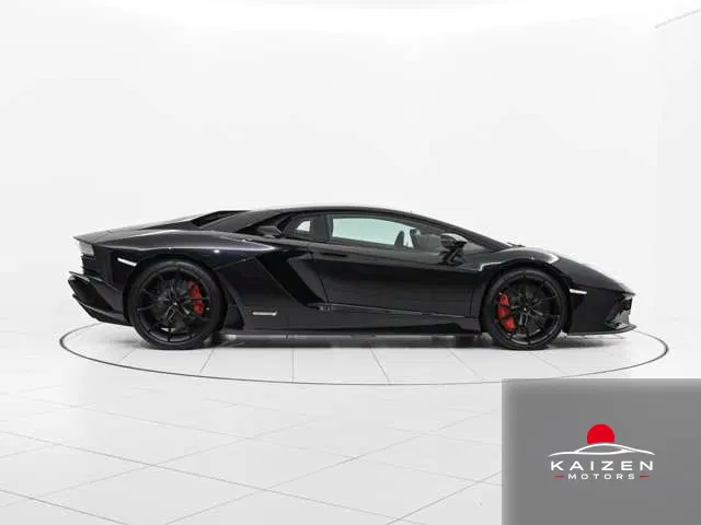 Lamborghini Aventador S 4WD Nero Pegaso 2019 — photo 1 sur 8