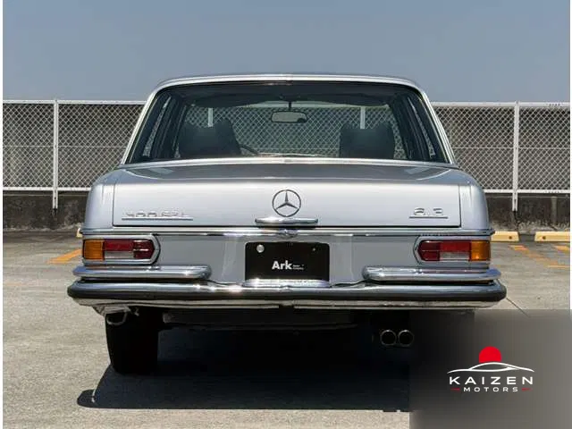 Mercedes-Benz Classe S 300SEL 6.3 W109 4AT 1971 — photo 1 sur 8