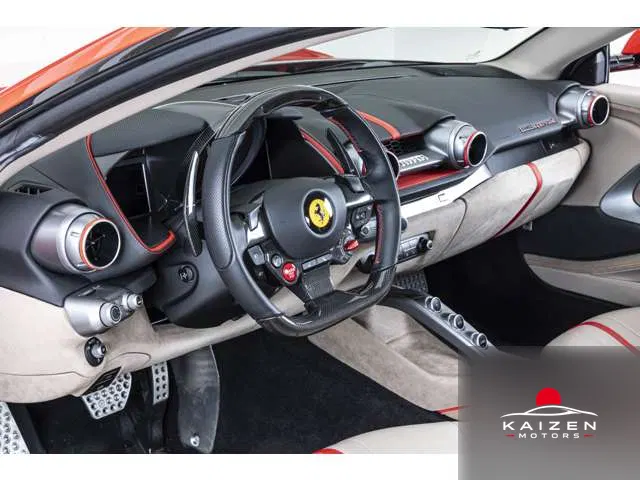 Ferrari 812 Superfast F1 DCT Rosso Scuderia Tortora 2018 — photo 1 sur 8